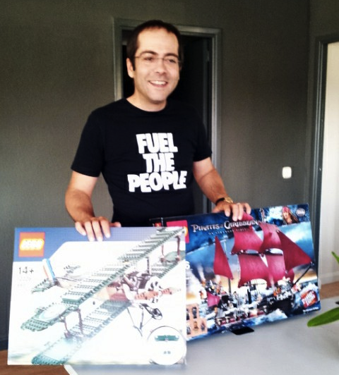 René with two Lego boxes